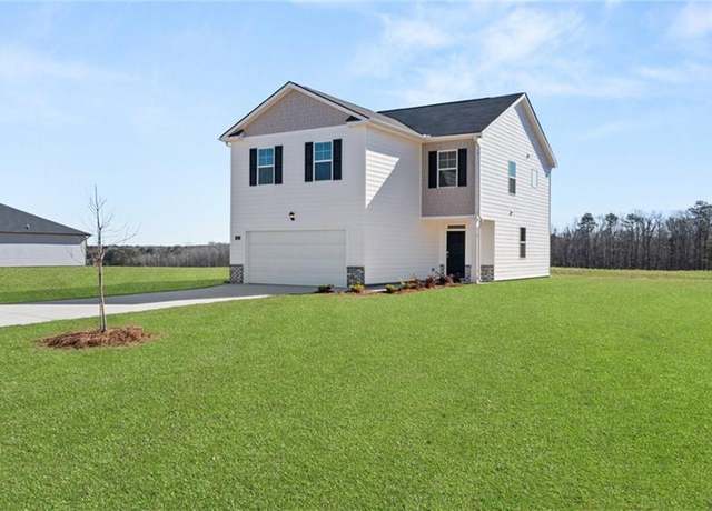 Property at 204 Kennelsman Dr, Griffin, GA 30224, 4 beds, 2.5 baths