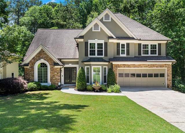 Property at 77 Skyland Dr, Roswell, GA 30075, 3 beds, 2.5 baths