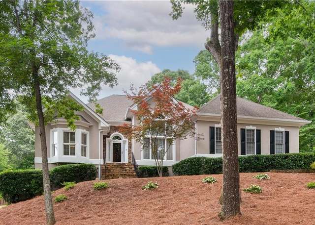 Property at 3750 Cannonwolde Dr, Snellville, GA 30039, 3 beds, 3 baths
