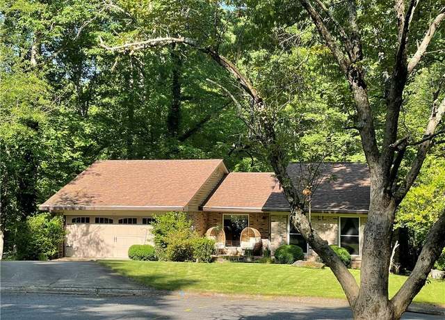Property at 210 North Trce, Alpharetta, GA 30009, 3 beds, 3 baths