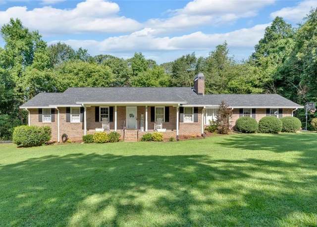 Property at 19 Pine Ridge Dr SW, Cartersville, GA 30120, 3 beds, 2 baths