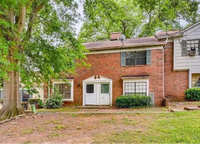 Property at 6593 Sleepy Hollow Ln, Morrow, GA 30260, 2 beds, 1.5 baths
