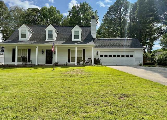 Property at 3694 Jay Bird Aly, Peachtree Corners, GA 30092, 3 beds, 2 baths
