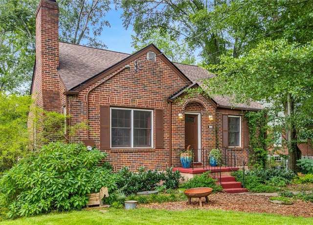 Property at 135 Shadowmoor Dr, Decatur, GA 30030, 4 beds, 2 baths