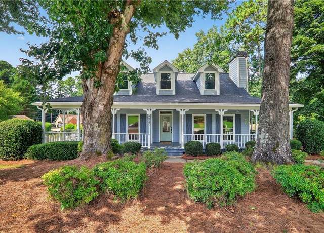 Property at 4920 Puritan Dr, Sugar Hill, GA 30518, 3 beds, 2.5 baths