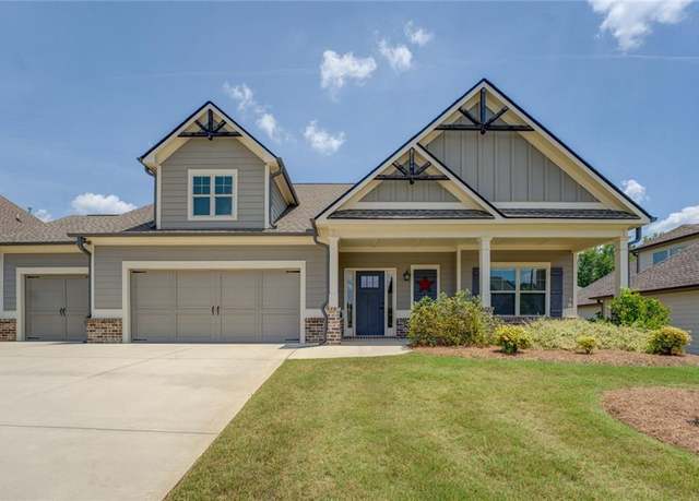 Property at 290 Club Dr, Monroe, GA 30655, 4 beds, 3 baths