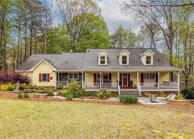 Property at 4012 Centre Ct, Peachtree Corners, GA 30092, 5 beds, 3.5 baths