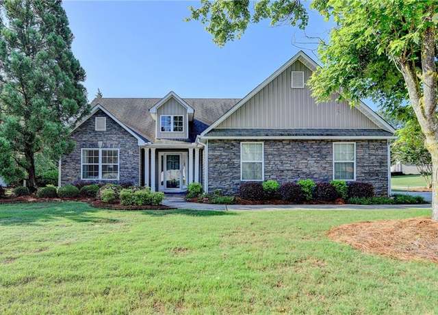 Property at 59 Briarcrest Dr, Jefferson, GA 30549, 2 beds, 2 baths