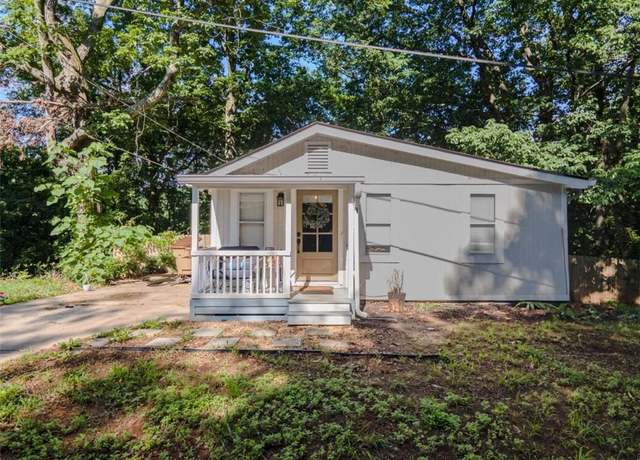 Property at 2317 Ford White Rd, Gainesville, GA 30506, 2 beds, 1 bath