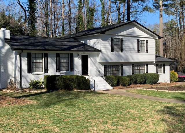 Property at 1236 Country Pine Dr, Ellenwood, GA 30294, 4 beds, 2.5 baths