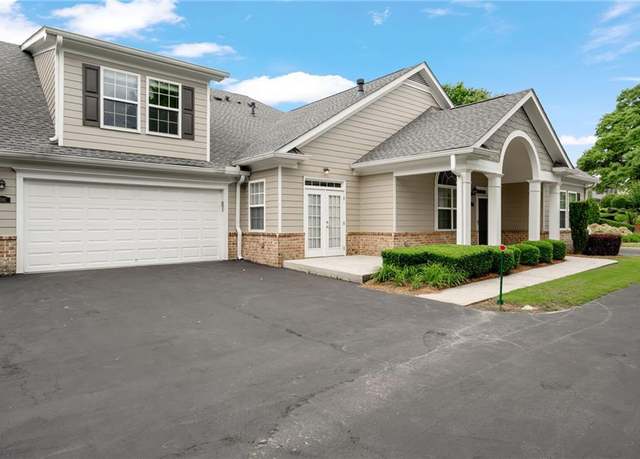 Property at 2561 Grapevine Cir #104, Cumming, GA 30041, 3 beds, 3 baths