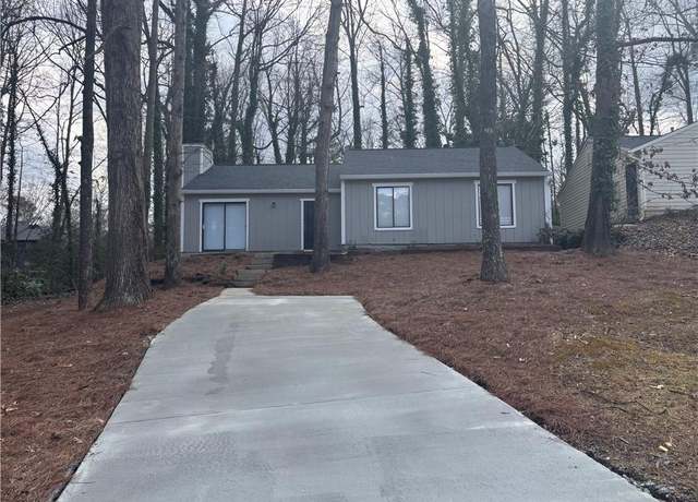 Property at 5073 Martins Crossing Rd, Stone Mountain, GA 30088, 3 beds, 2 baths