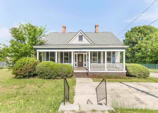 Property at 611 Monroe St, Macon, GA 31201, 3 beds, 1.5 baths