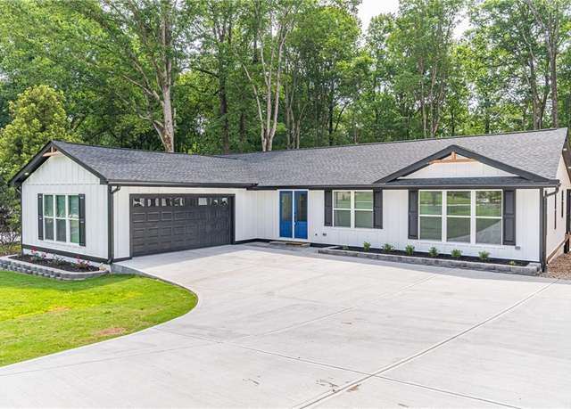 Property at 2265 Hillbriar Dr, Buford, GA 30518, 5 beds, 3 baths