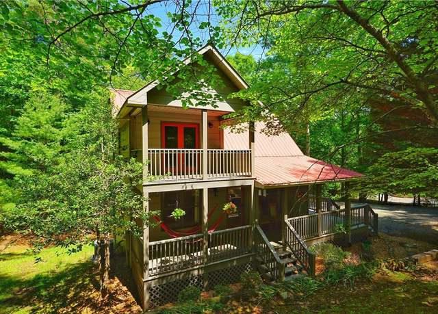 Property at 129 Clubhouse Ct, Ellijay, GA 30536, 3 beds, 3 baths