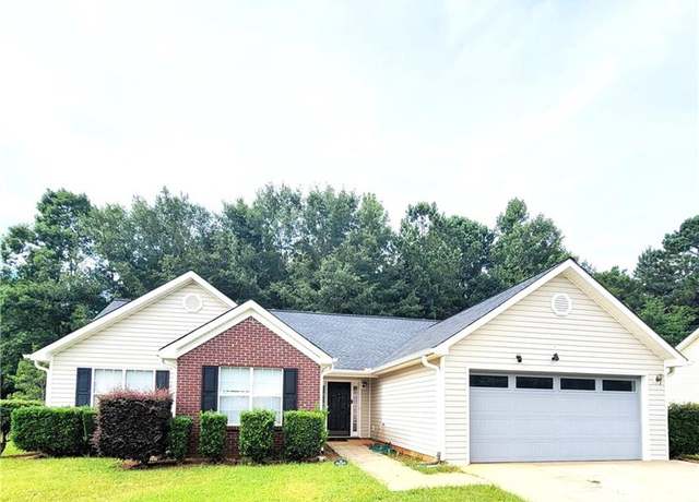 Property at 203 Plantation Trl, Griffin, GA 30223, 3 beds, 2 baths