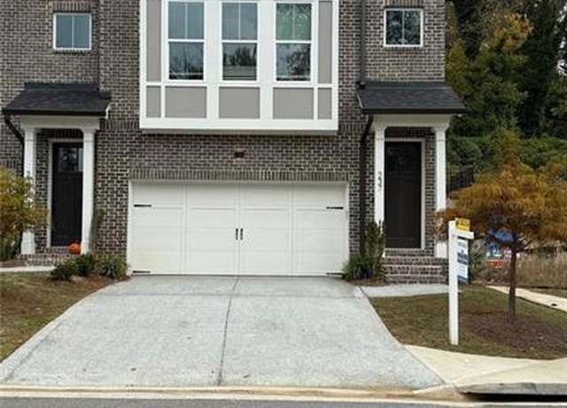 Property at 235 W Marietta St, Canton, GA 30114, 4 beds, 3.5 baths