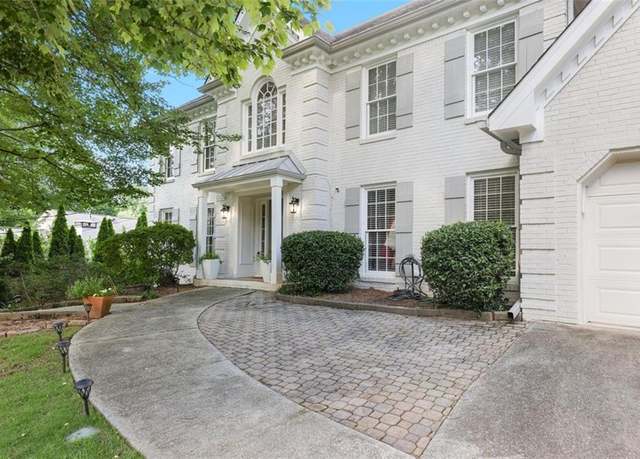Property at 7045 Hunters Knl NE, Sandy Springs, GA 30328, 4 beds, 4.5 baths