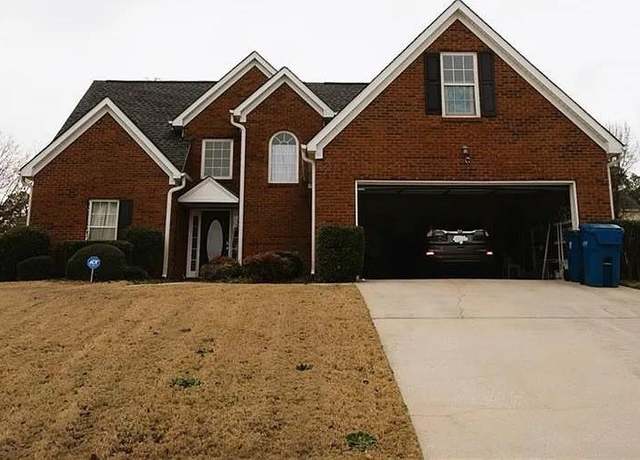 Property at 7881 Chadwick Ln, Riverdale, GA 30274, 4 beds, 2.5 baths