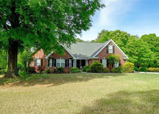 Property at 1412 Brighton Pl, Loganville, GA 30052, 3 beds, 2 baths