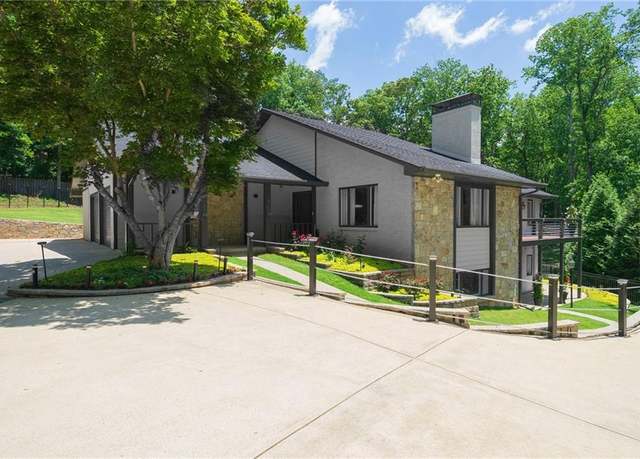 Property at 9701 Buice Rd, Alpharetta, GA 30022, 5 beds, 4.5 baths
