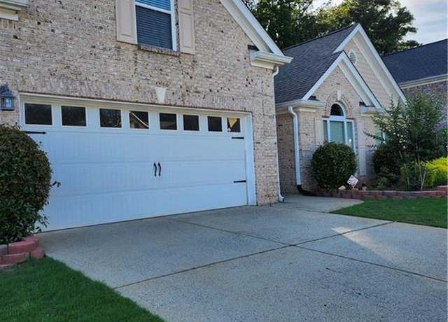 Property at 979 Simonton Glen Dr, Lawrenceville, GA 30045, 4 beds, 2 baths