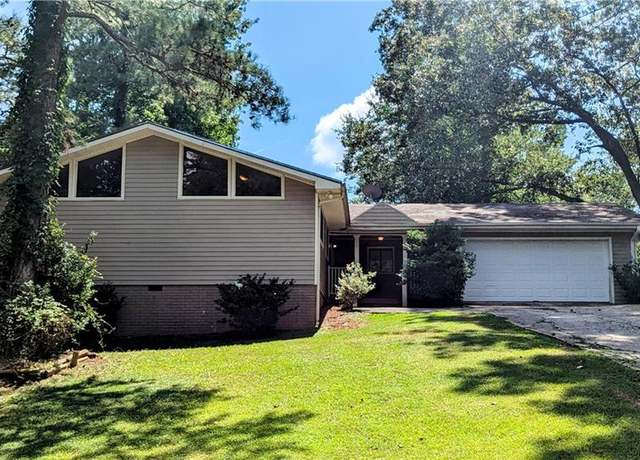 Property at 5759 Windermere Ct, Lithonia, GA 30038, 3 beds, 2 baths
