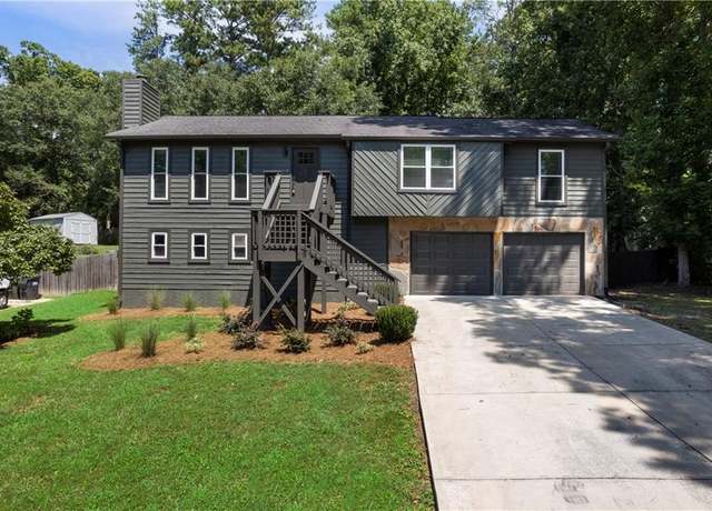 Property at 2278 Smith Ave SW, Marietta, GA 30064, 5 beds, 3 baths