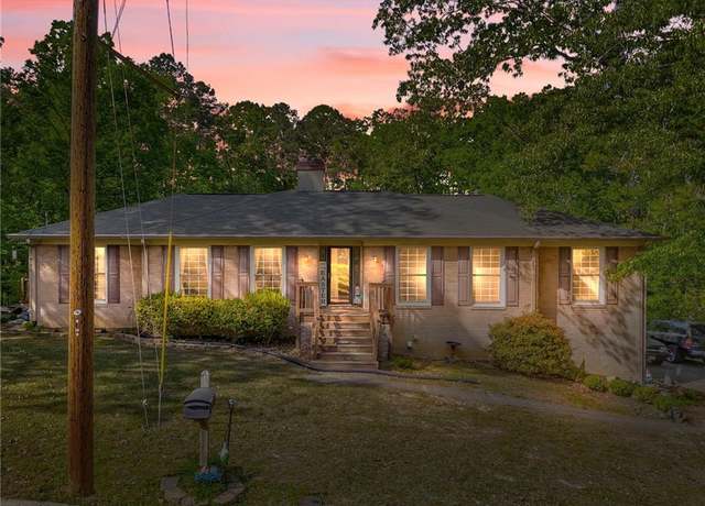 Property at 102 Hycliff Rd SW, Rome, GA 30165, 4 beds, 2 baths