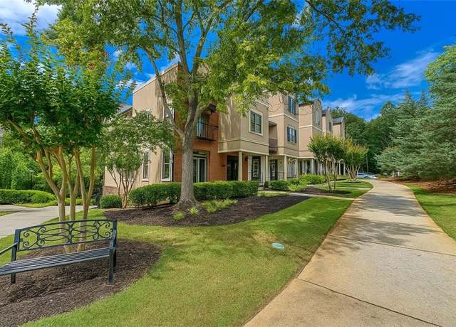 Property at 3641 Ridge Towne Dr, Duluth, GA 30096, 3 beds, 2.5 baths