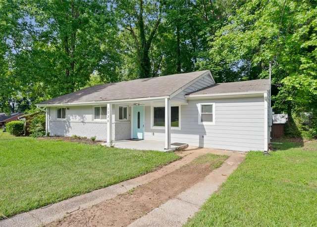 Property at 1735 Carter Cir, Atlanta, GA 30344, 3 beds, 2 baths