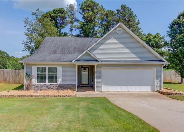 Property at 184 Huntington Ln, Commerce, GA 30529, 3 beds, 2 baths