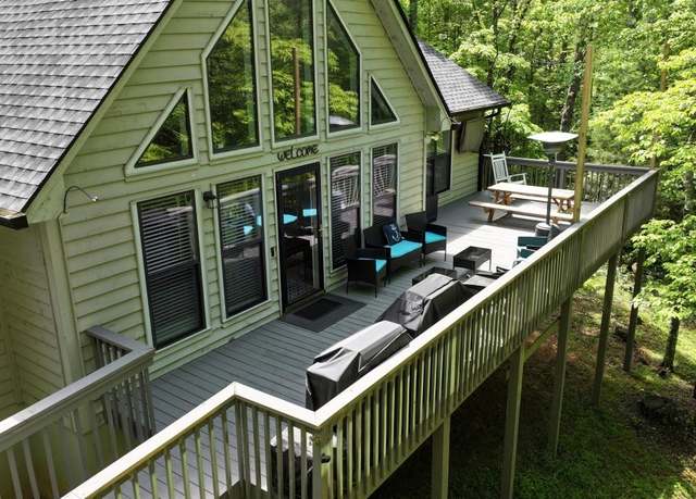 Property at 333 Hawks Nest, Sautee Nacoochee, GA 30571, 3 beds, 2 baths