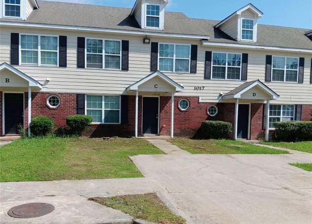 Property at 1017 Wheel House Ln Unit C, Monroe, GA 30655, 3 beds, 2.5 baths