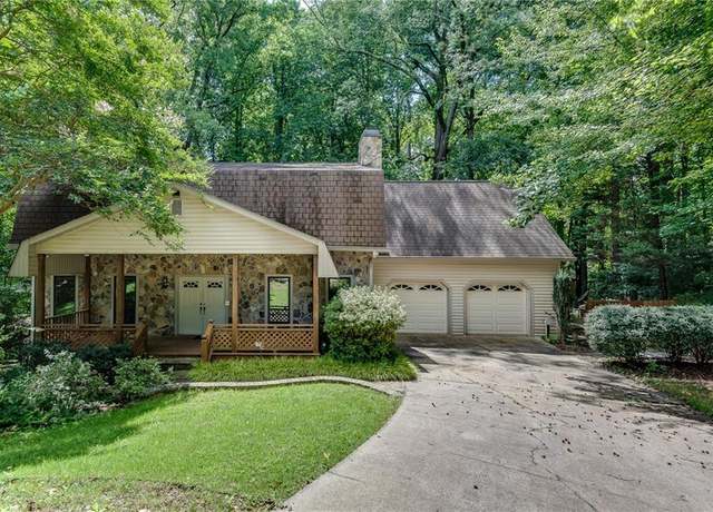 Property at 1667 Manhasset Farm Ct, Atlanta, GA 30338, 4 beds, 3.5 baths