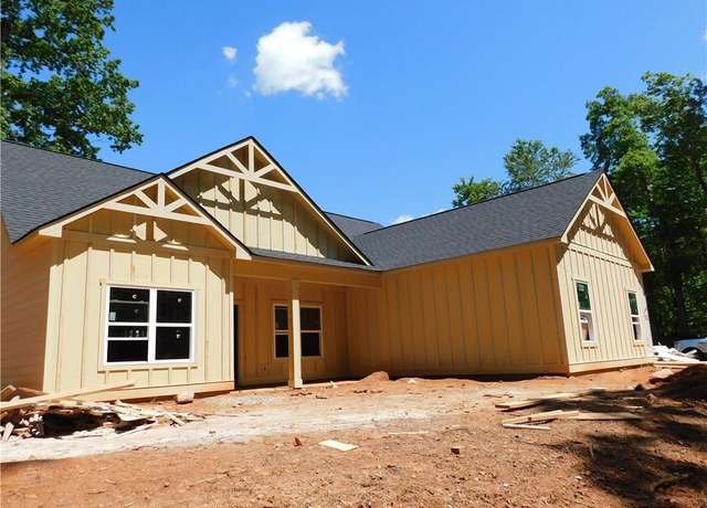 Property at 330 Harmony Drive Rd, Dahlonega, GA 30533, 3 beds, 2.5 baths