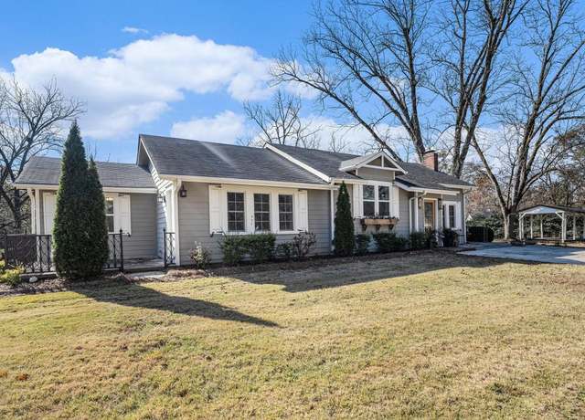 Property at 196 Railroad St, Pendergrass, GA 30567, 4 beds, 3 baths