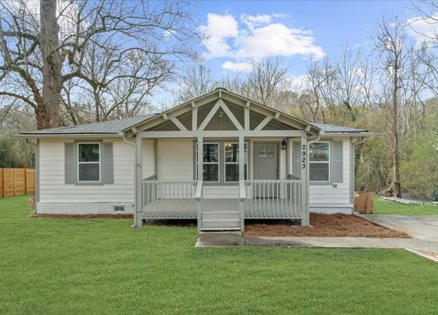Property at 2923 Hall Dr SE, Smyrna, GA 30082, 3 beds, 2 baths