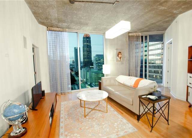 Property at 400 W Peachtree St NW #1713, Atlanta, GA 30308, 2 beds, 2 baths