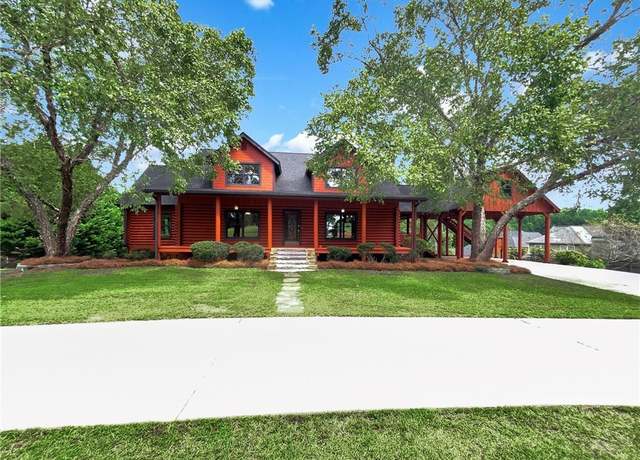 Property at 2600 Moon Rd, Loganville, GA 30052, 4 beds, 3 baths