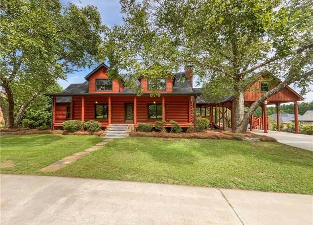 Property at 2600 Moon Rd, Loganville, GA 30052, 4 beds, 3 baths
