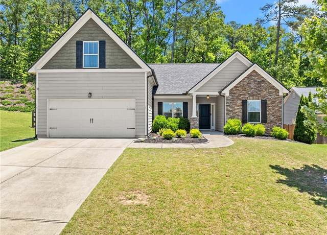 Property at 8 Swanson St, Dawsonville, GA 30534, 4 beds, 2 baths