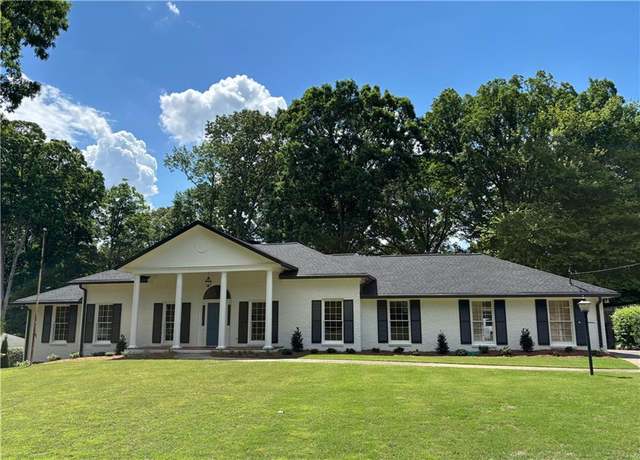 Property at 5631 Queensborough Dr, Atlanta, GA 30338, 5 beds, 3.5 baths