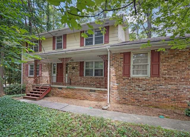 Property at 2452 King Arthur Cir NE, Atlanta, GA 30345, 4 beds, 3 baths