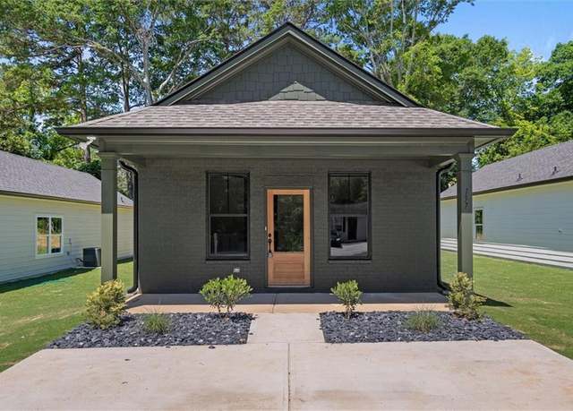 Property at 137 Bowen St, Carrollton, GA 30117, 3 beds, 2 baths