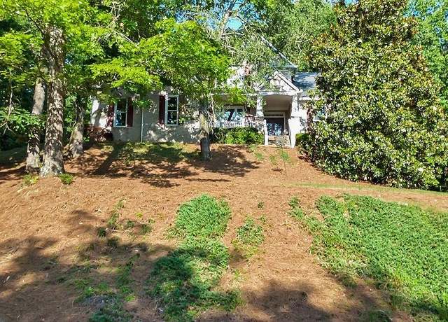 Property at 3875 Sweetwater Dr, Cumming, GA 30041, 5 beds, 4 baths