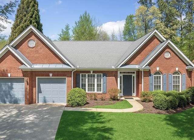 Property at 1330 Badingham Dr, Cumming, GA 30041, 3 beds, 2.5 baths