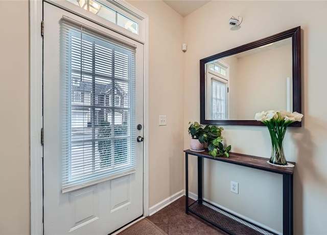 Property at 1963 Lakeshore Overlook Cir NW, Kennesaw, GA 30152, 3 beds, 2.5 baths