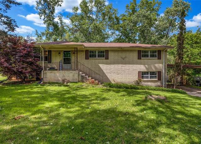Property at 14300 Veterans Memorial Hwy, Villa Rica, GA 30180, 5 beds, 3 baths
