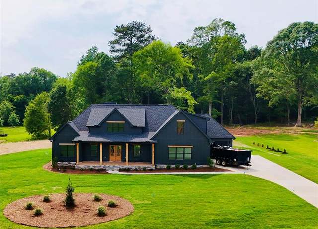 Property at 1111 Lake Varner Dr, Covington, GA 30014, 4 beds, 3.5 baths